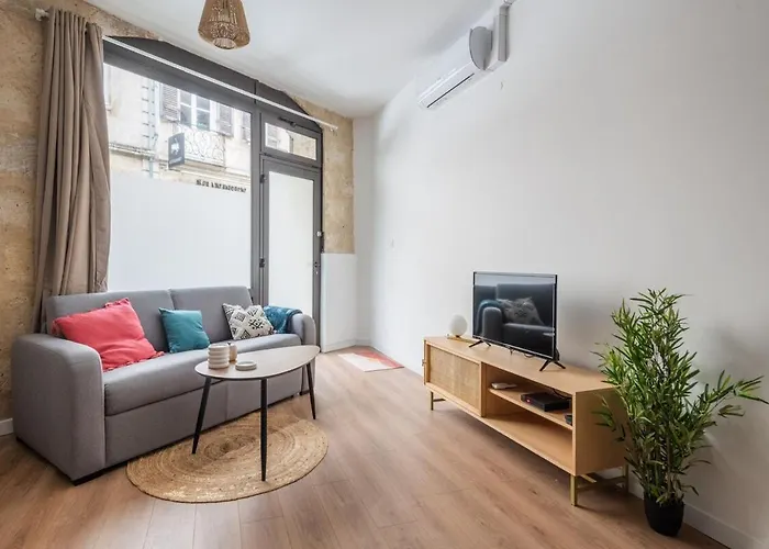 Cocon Avec Jacuzzi - Centre *