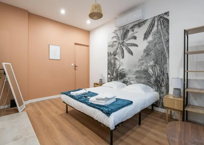 Apartment Cocon Avec Jacuzzi - Centre