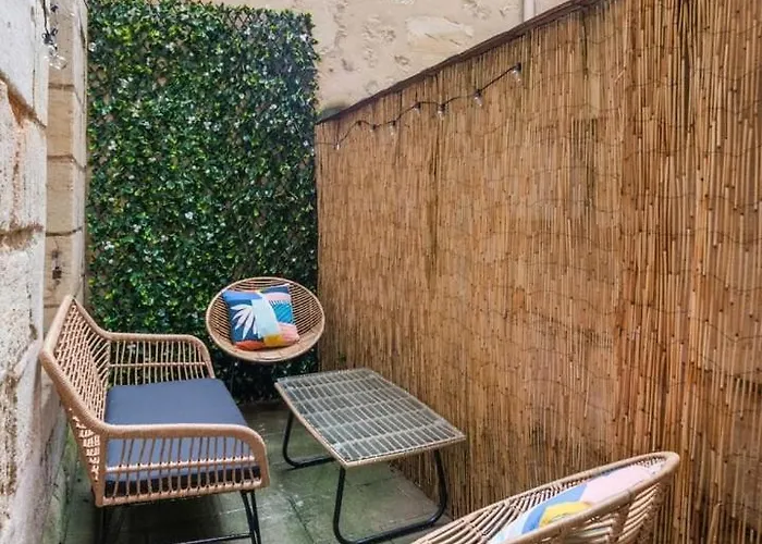 Cocon Avec Jacuzzi - Centre *