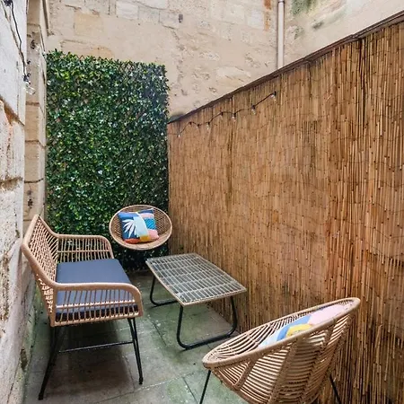 Cocon Avec Jacuzzi - Centre *